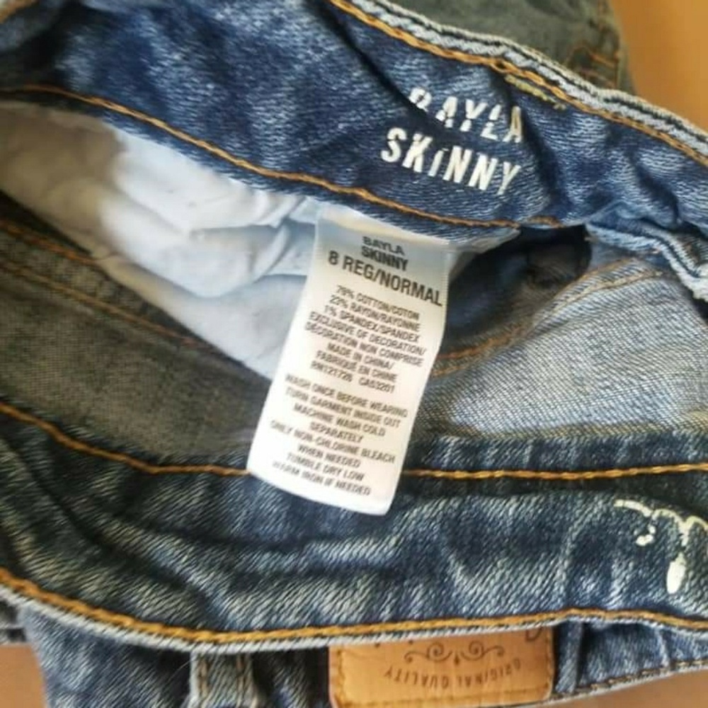 Jeans - Picture 3 of 4